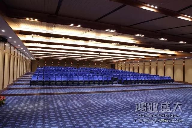 優(yōu)質(zhì)冷軋鋼模具液壓成型，表面靜電噴涂處理的站腳，優(yōu)質(zhì)高密度硬木多層板背板