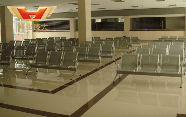 醫(yī)療辦公家具配套包括什么產(chǎn)品？采購醫(yī)療辦公家具標(biāo)準(zhǔn)是什么？